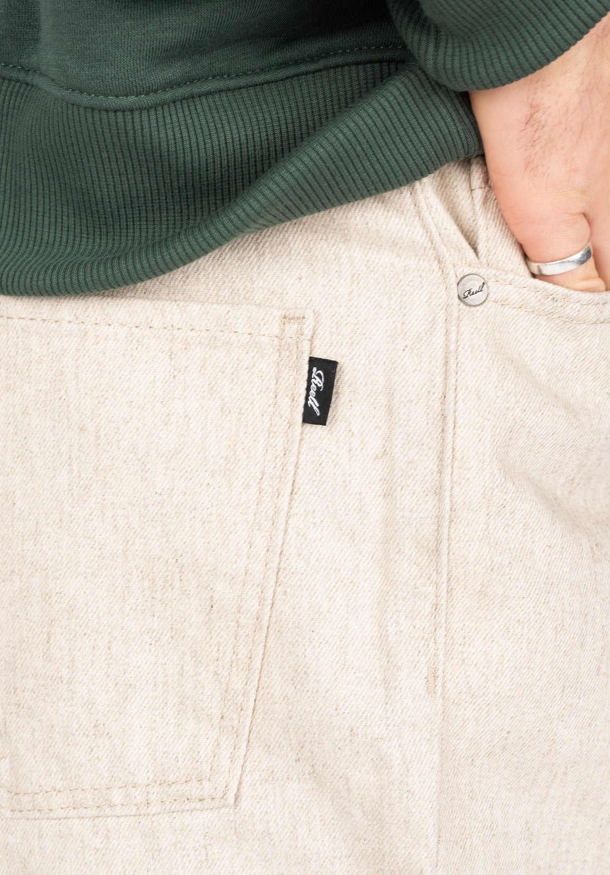 Solid ecru Close-Up2