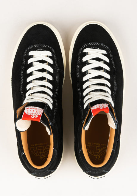 VM001 Suede Hi black-white Close-Up2