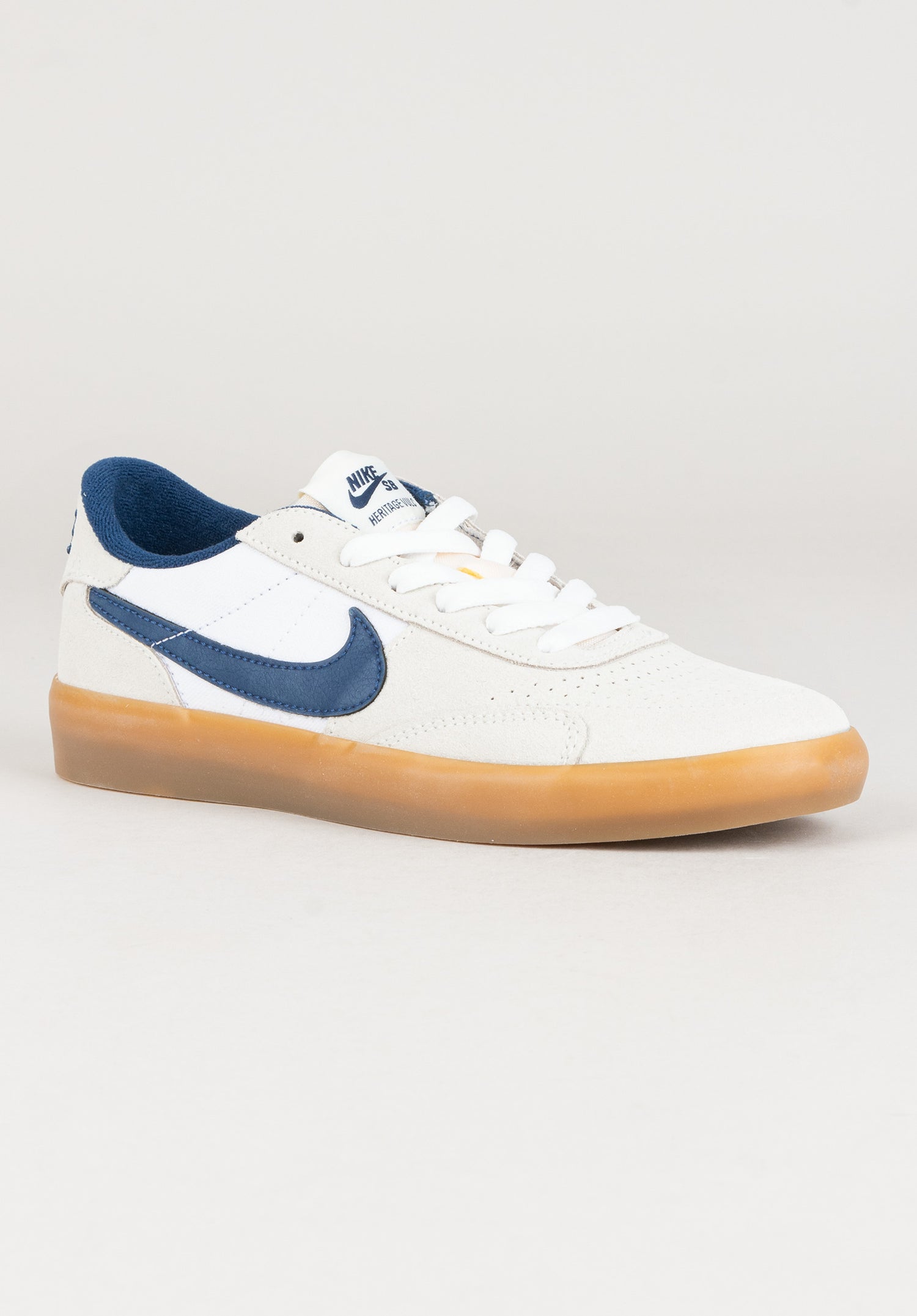 Heritage Vulc summitwhite-navy-gum Vorderansicht Zoom Image