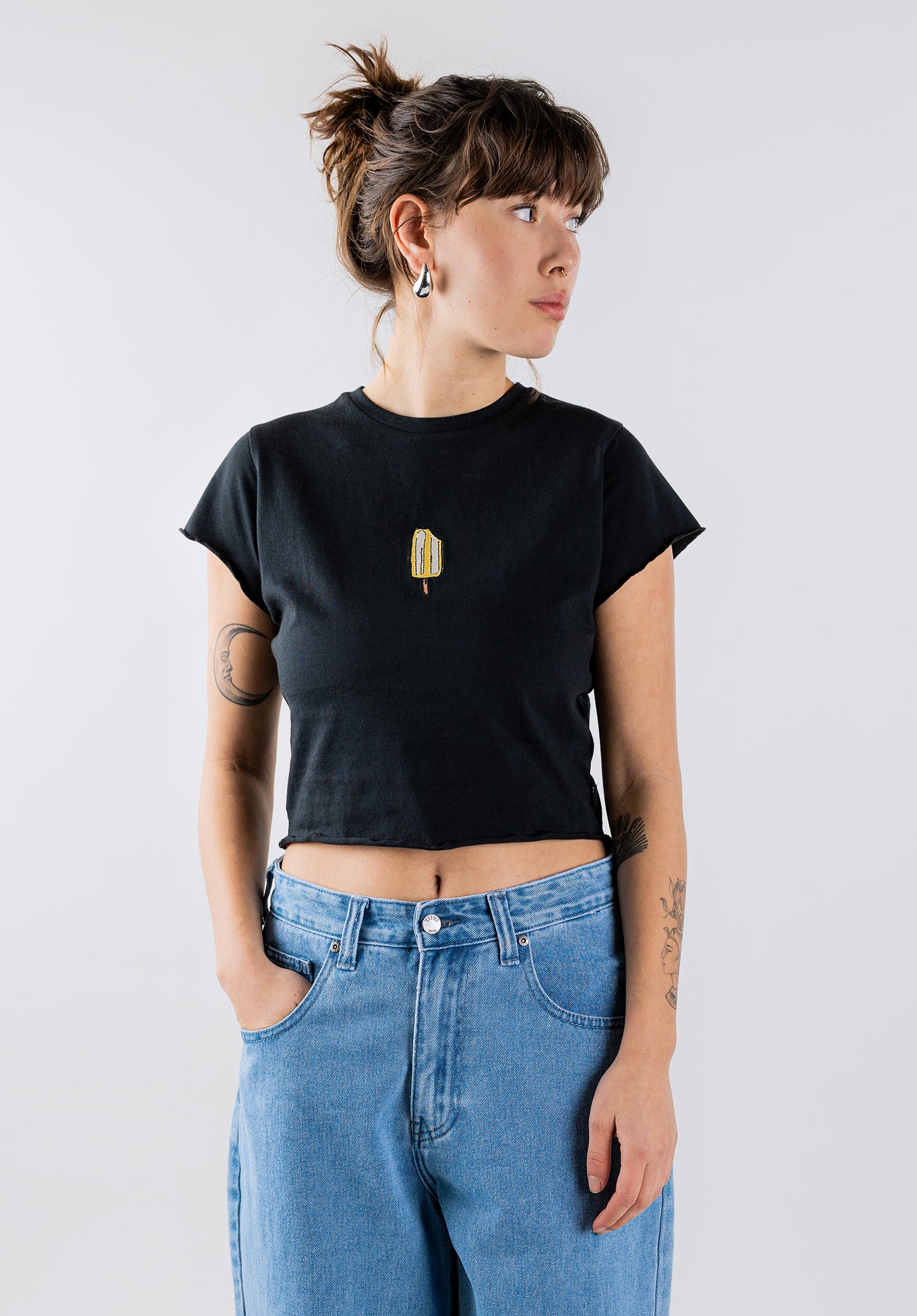 Belmeira black Close-Up2 Zoom Image