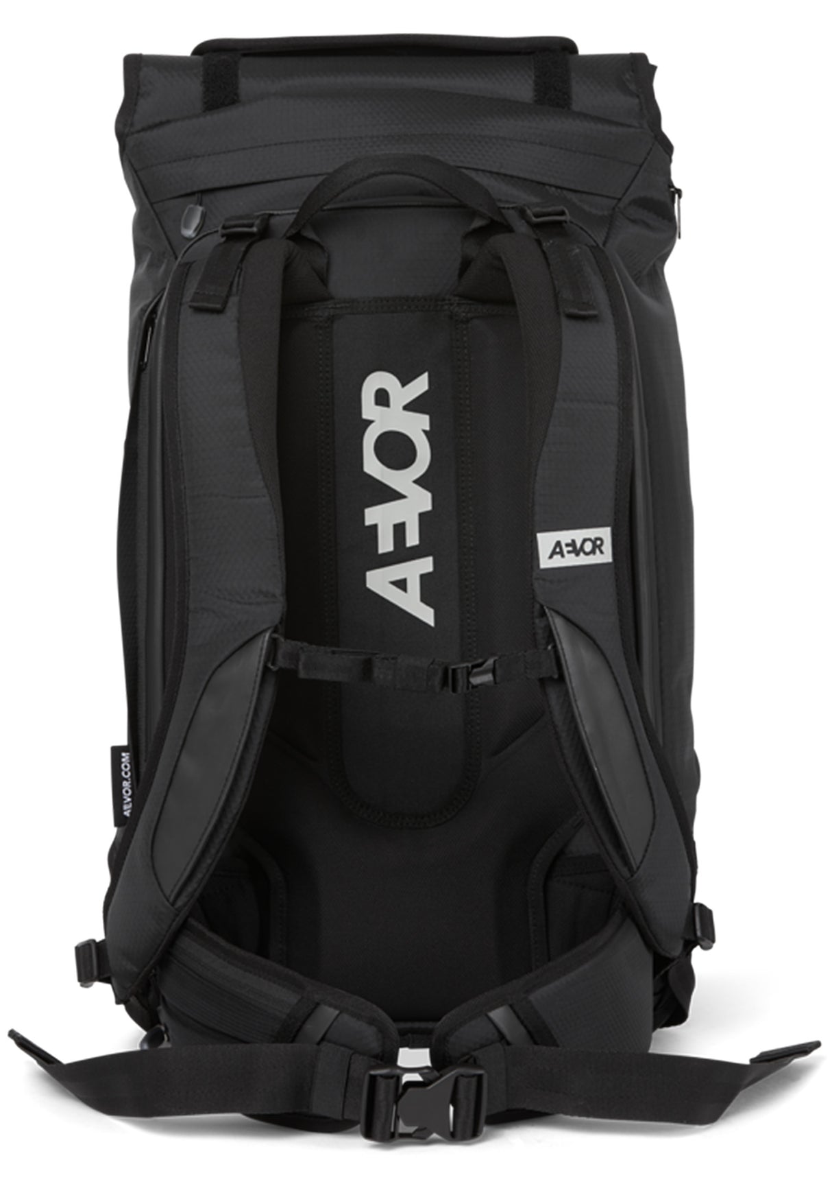 Travel Pack proof-black Close-Up1