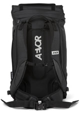 Travel Pack proof-black Close-Up1