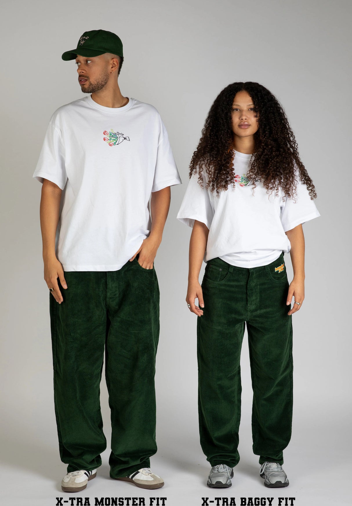 X-tra Baggy Cord forestgreen Closeup2