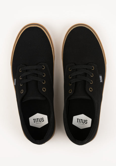 Clubman black-gum Close-Up2