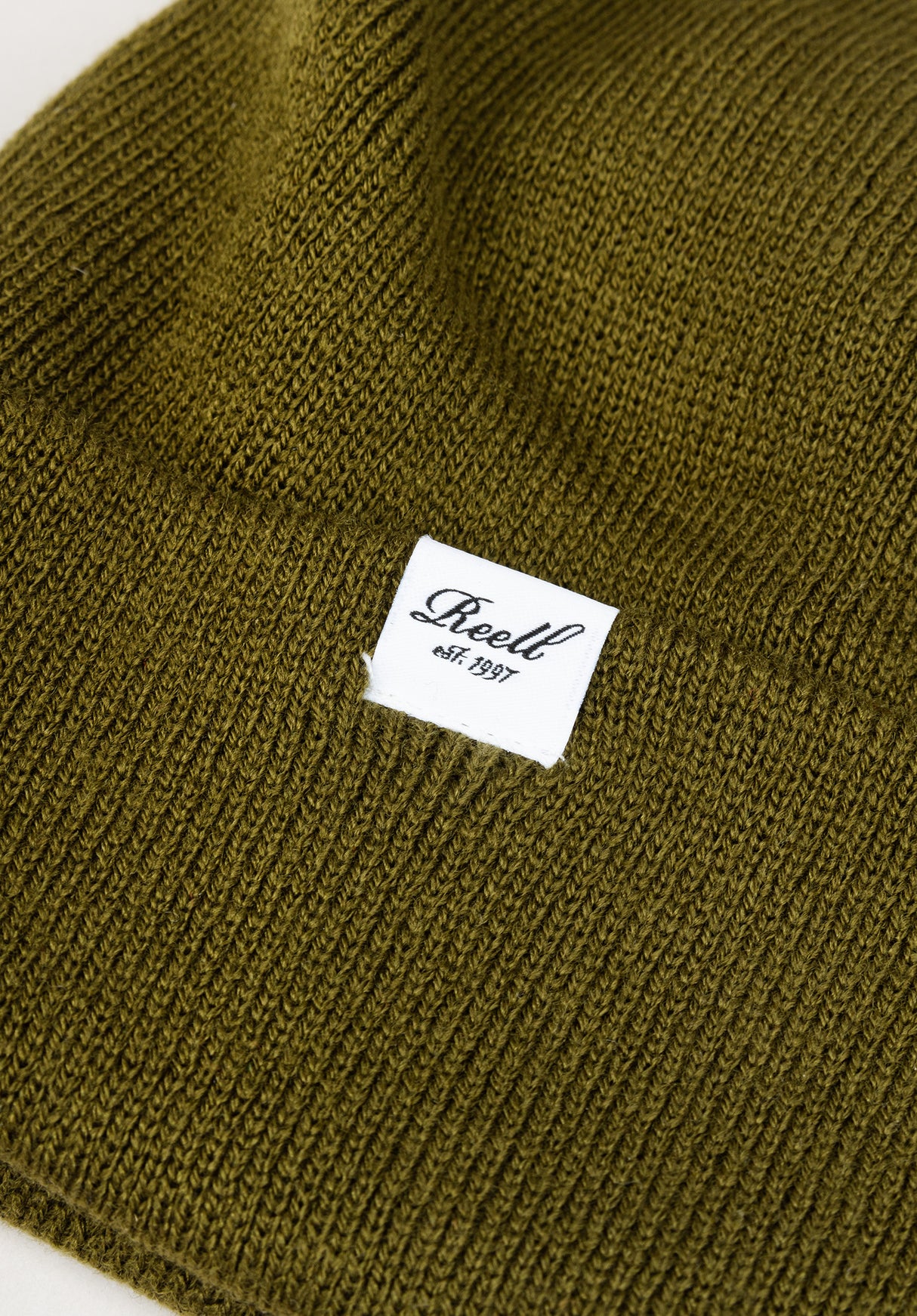 Beanie olive Rückenansicht