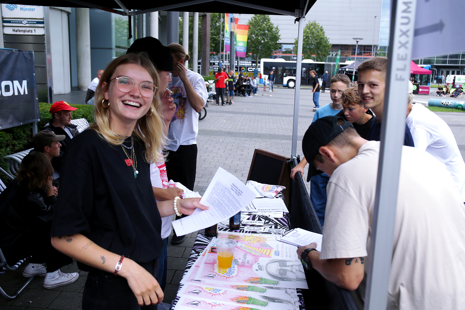 Anmeldung@VolcomBooth_Paula_Muenster2023_Gentsch_adj__BLOG.jpg