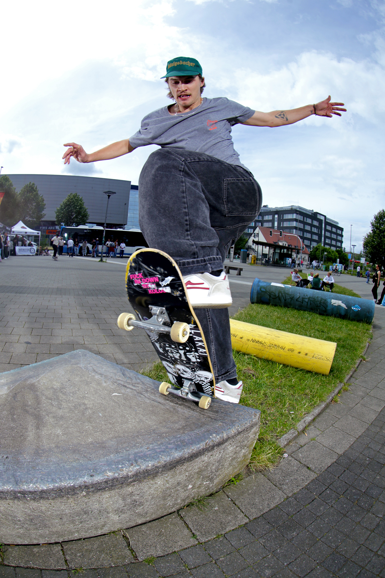 LeonMatheisel_FsBluntslide_WerkeJam2024_Gentsch.jpg