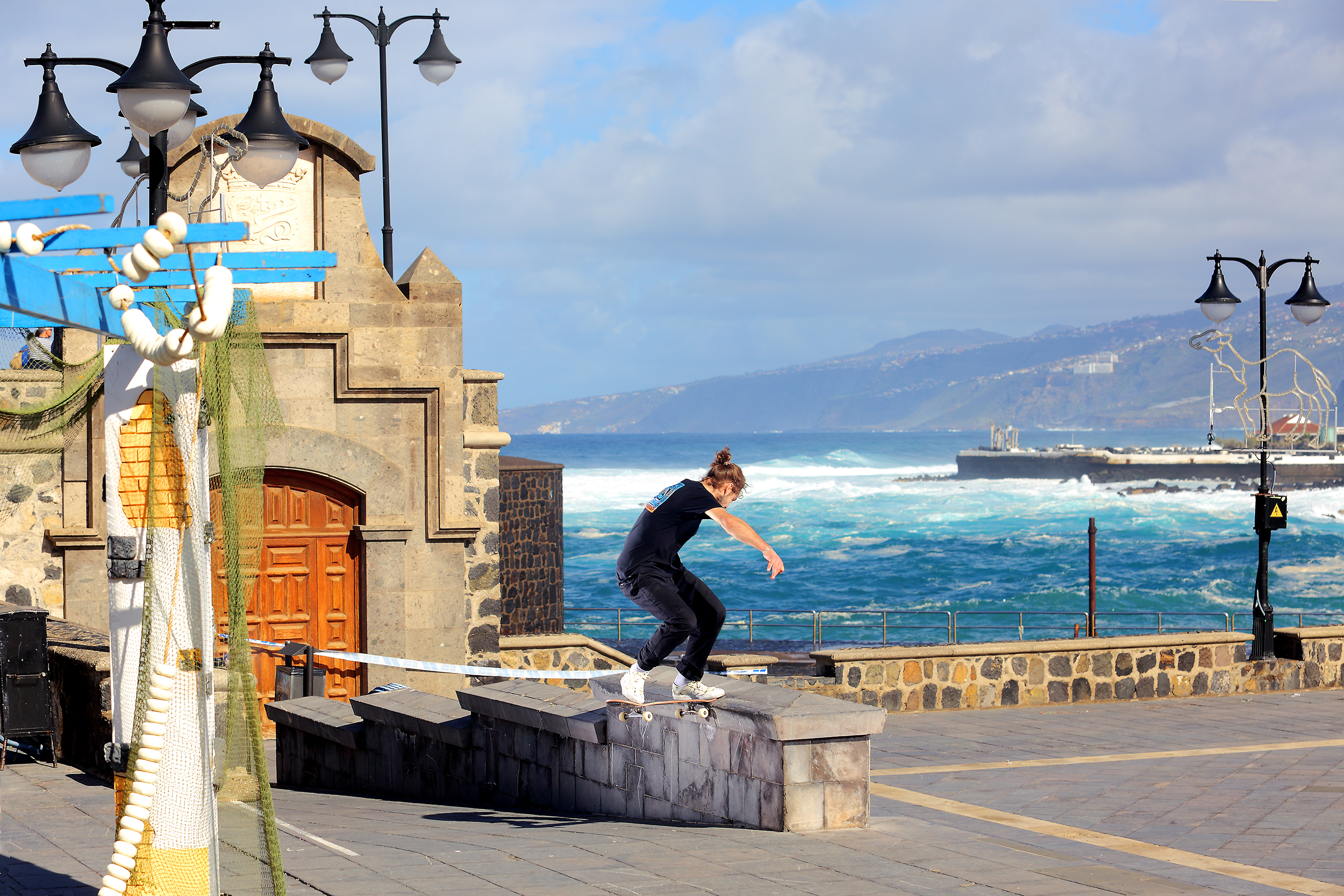 PatrickRogalski_FsNoseslide_adj_OPENERSEITEARTIKEL_PuertoDeLaCruz_Tenerife_BLOG.jpg