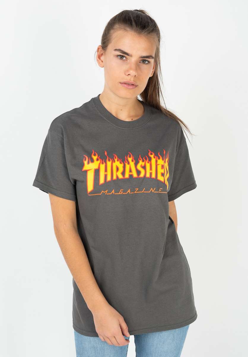 Titus-Wiesbaden-Skateshop_Streetwear_Oldschool-T-Shirts_thrasher-t-shirts-flame-unisex-charcoal-vorderansicht-0322578_600x600@2x.jpg