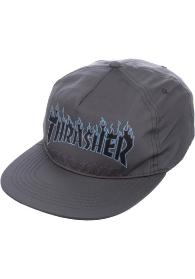 Titus_Duesseldorf_Thrasher_Y_Caps.jpg