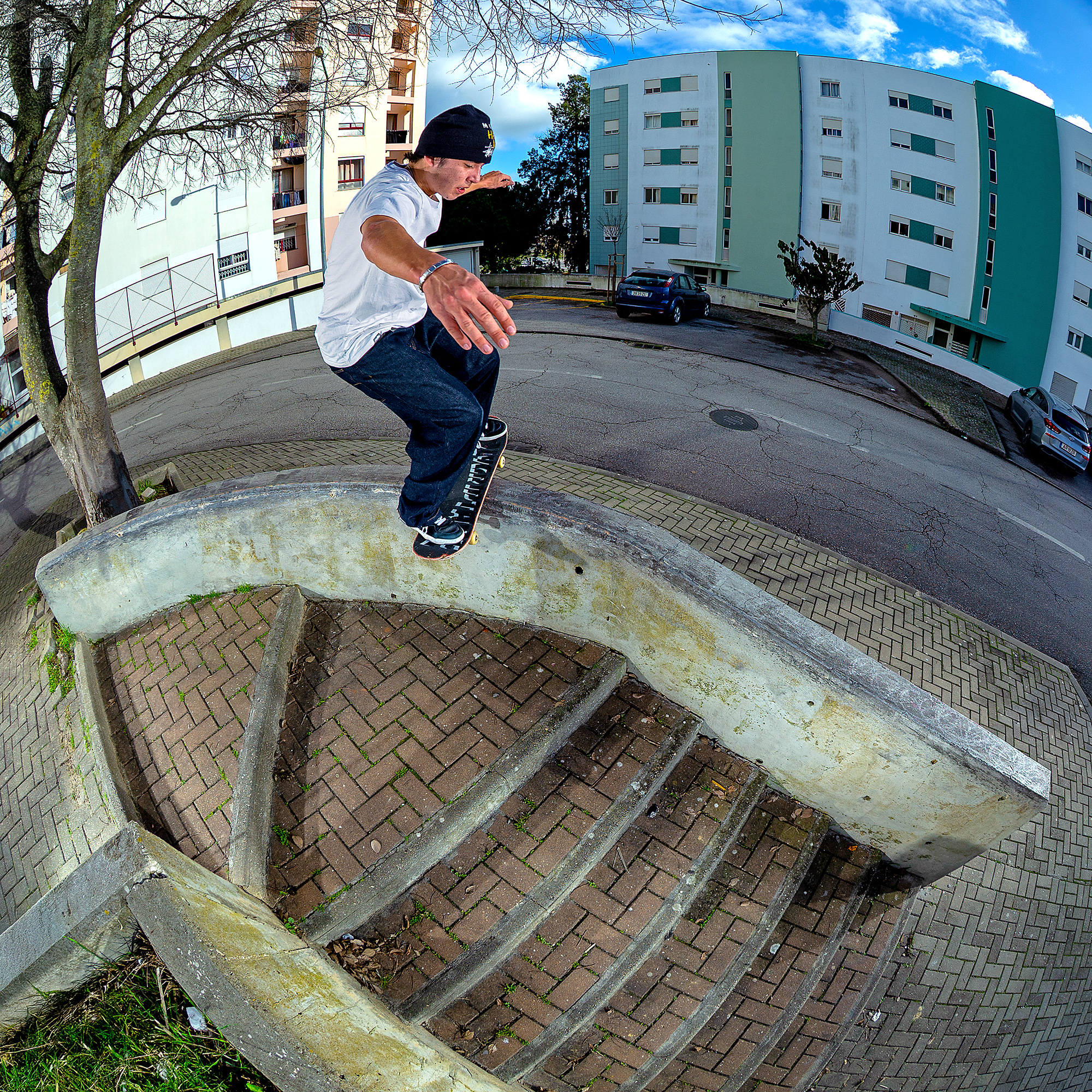 VictorBass_FsLipslide_Almada2026_Gentsch_adj__Preview.jpg