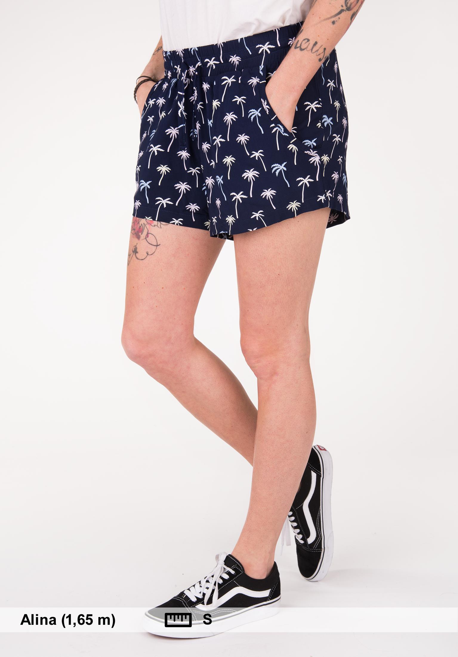 pelin_palms_shorts_titus_outlet_zweibruecken.jpg