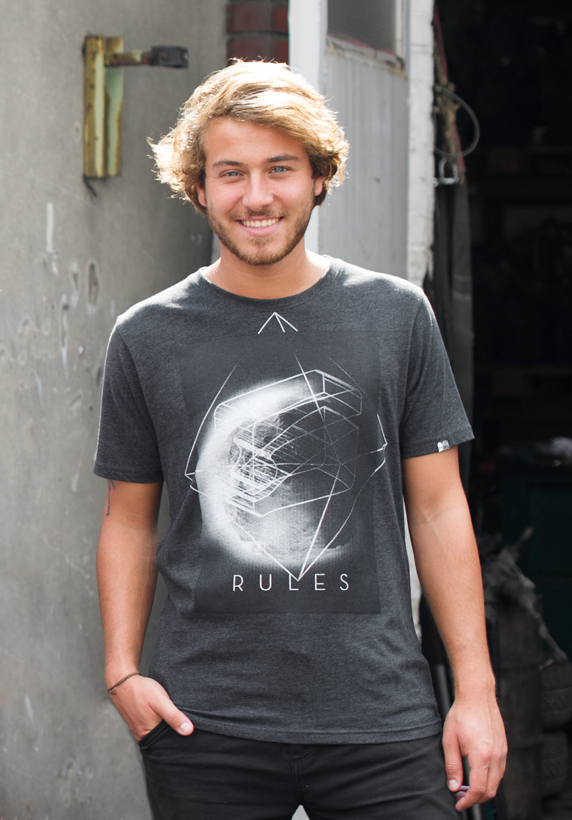 rules_tshirt_dark_asteroid_titus_outlet_zweibruecken_sale.jpg