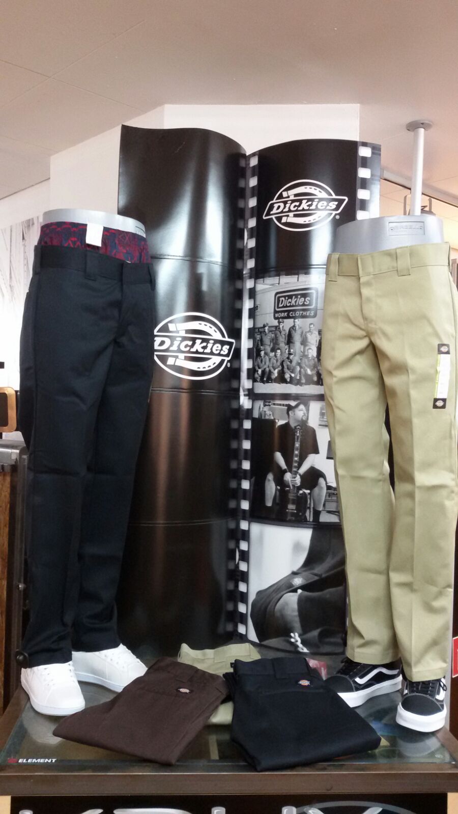 titus-augsburg-dickies.jpg