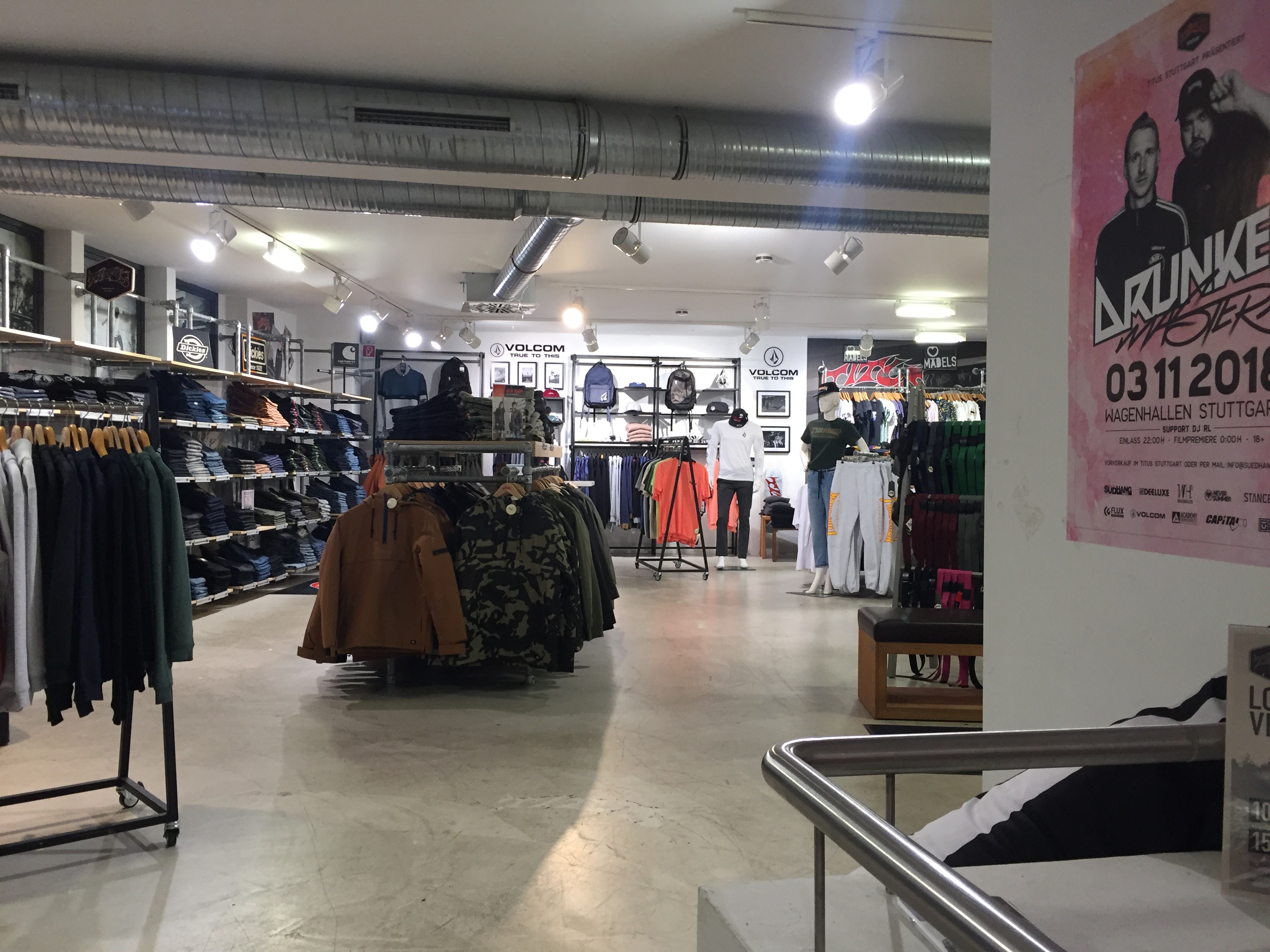 walkup_06_11_18-seo-volcom-corner-titus-stuttgart.JPG