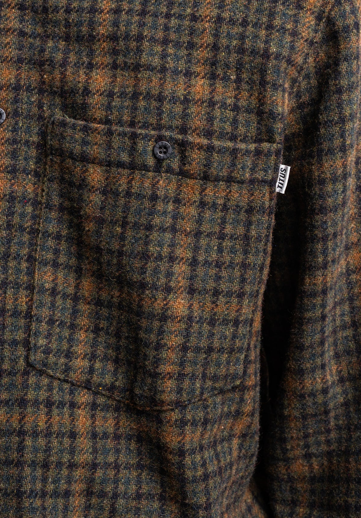 TITUS Willy Hemd-Langarm navy-green checked – Detailansicht 2