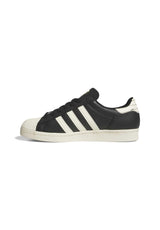 Superstar 80 ADV coreblack-creamwhite-gold Closeup1