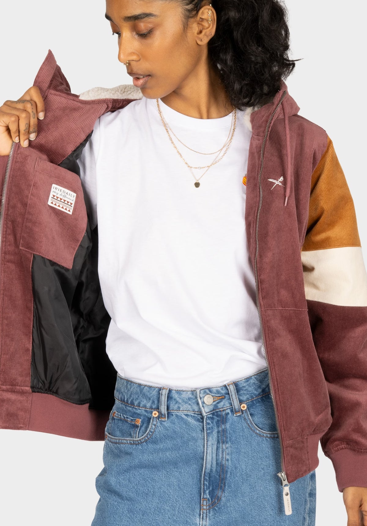 iriedaily Blotchy Cord Winterjacke plum – Detailansicht 1