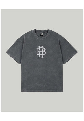 Monochrome grey-washed Vorderansicht