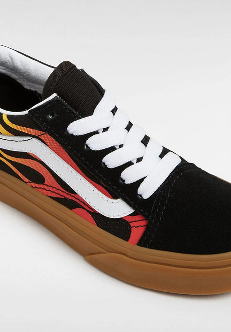 Old Skool flame-black-gum Closeup1