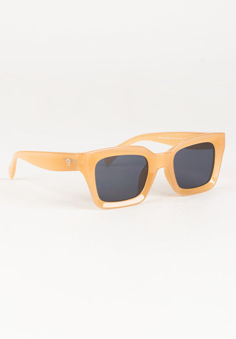 CHPO Anna Sonnenbrille milkytea-grey – Vorderansicht