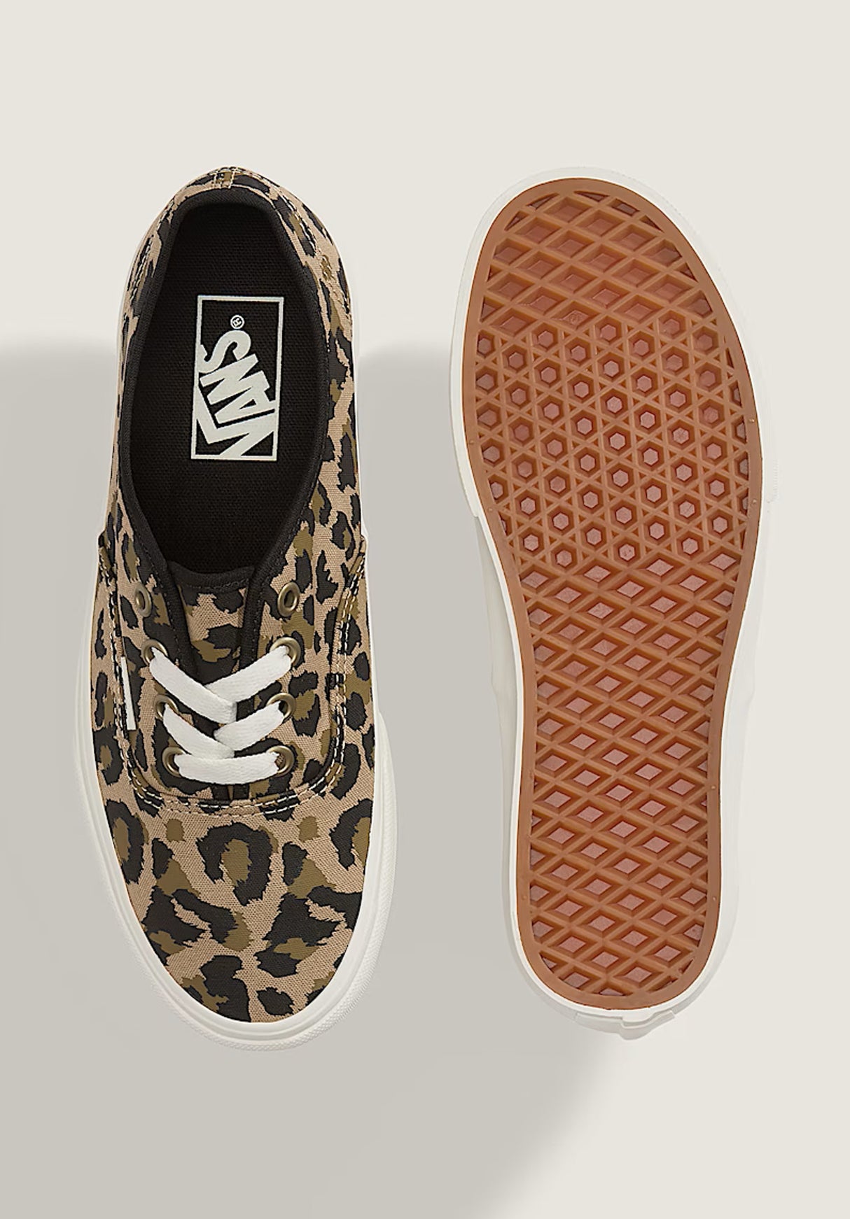 Authentic leopard-black-incense Closeup1