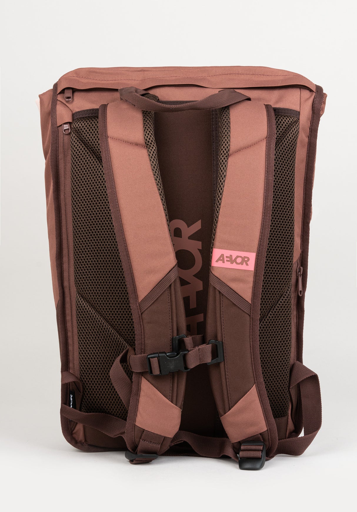 Daypack rawruby Closeup1