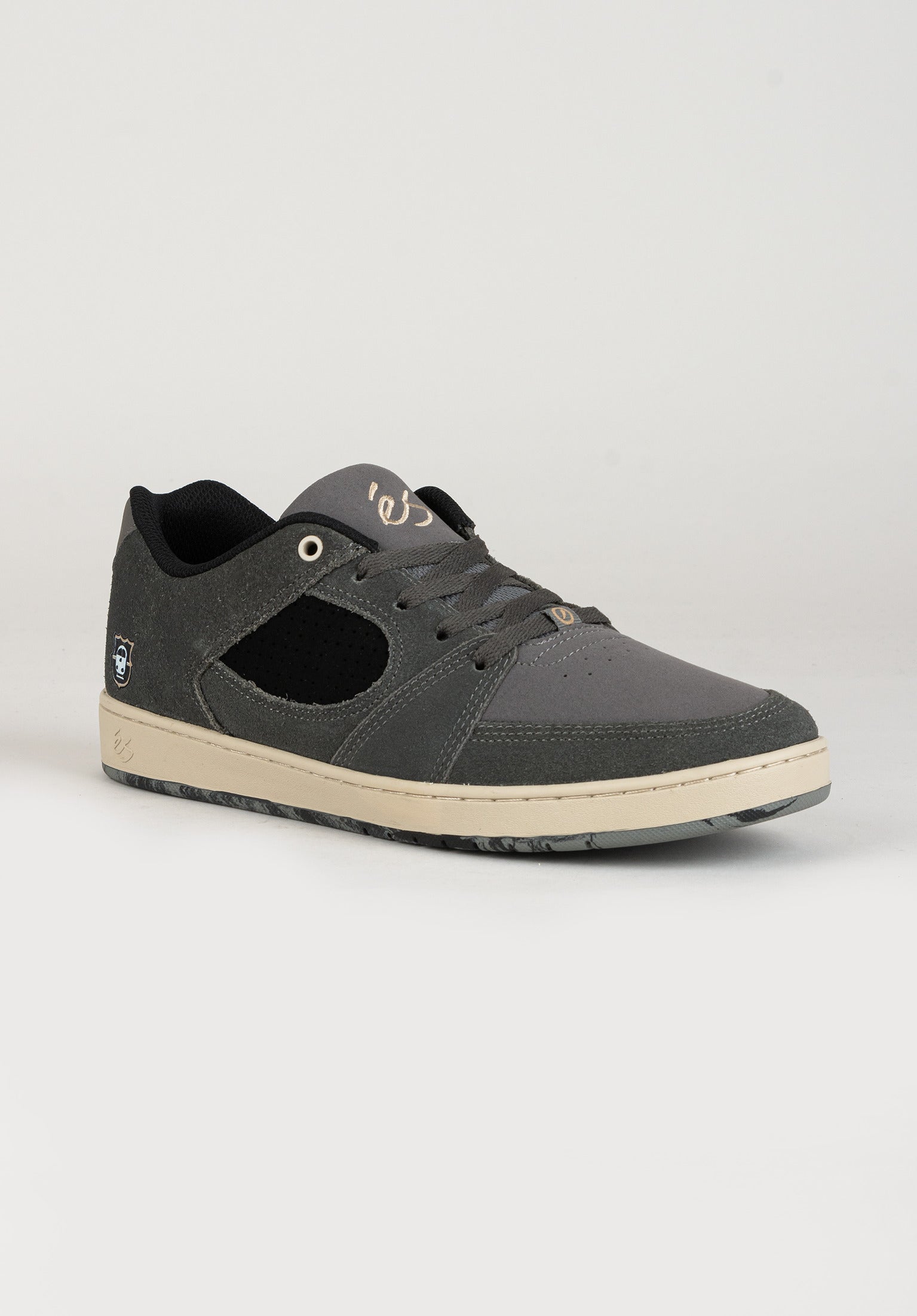 Black and grey yungs deals