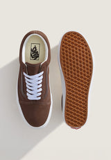 Old Skool suede-pottingsoil Closeup1