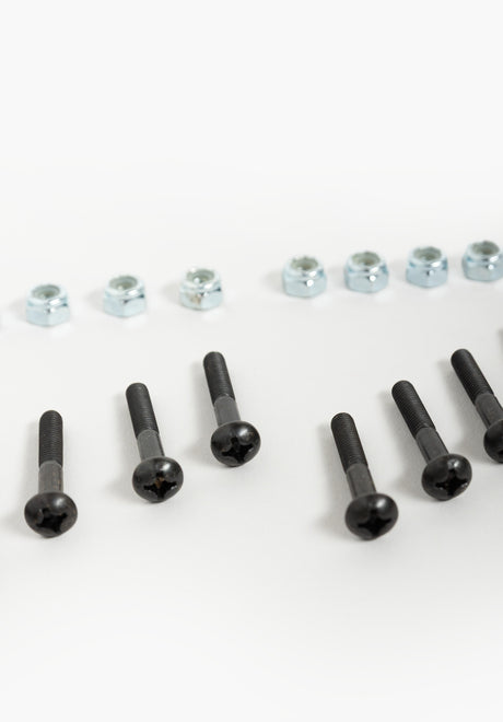 1-1/4-Kreuz Buttonhead black Rueckenansicht