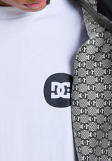 Dryline Shell 10k black Closeup2