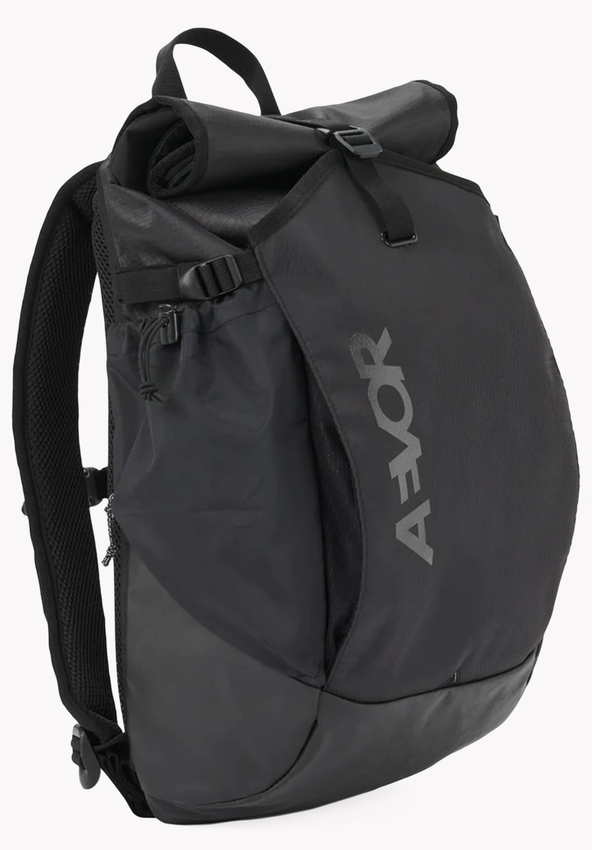 Roll Pack proof-black Closeup1