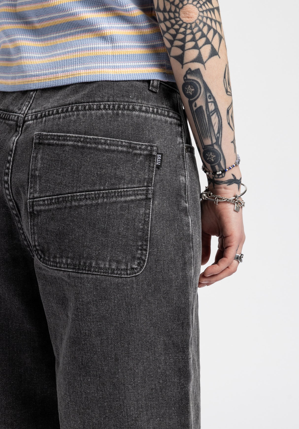 Duana greydenim Closeup2