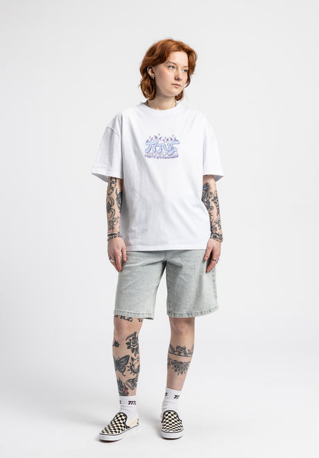 TITUS Flame white Closeup2