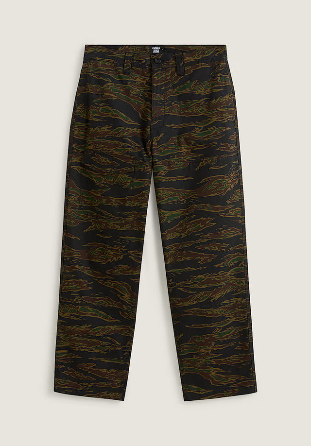 Skate Loose Atiba Haze Cargo black-camo Vorderansicht