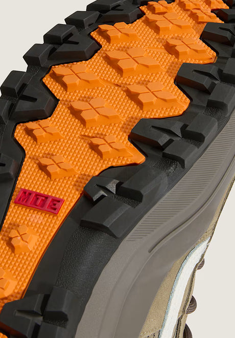 MTE Sk8-Hi Gore-Tex Insulated brown-khaki Closeup1