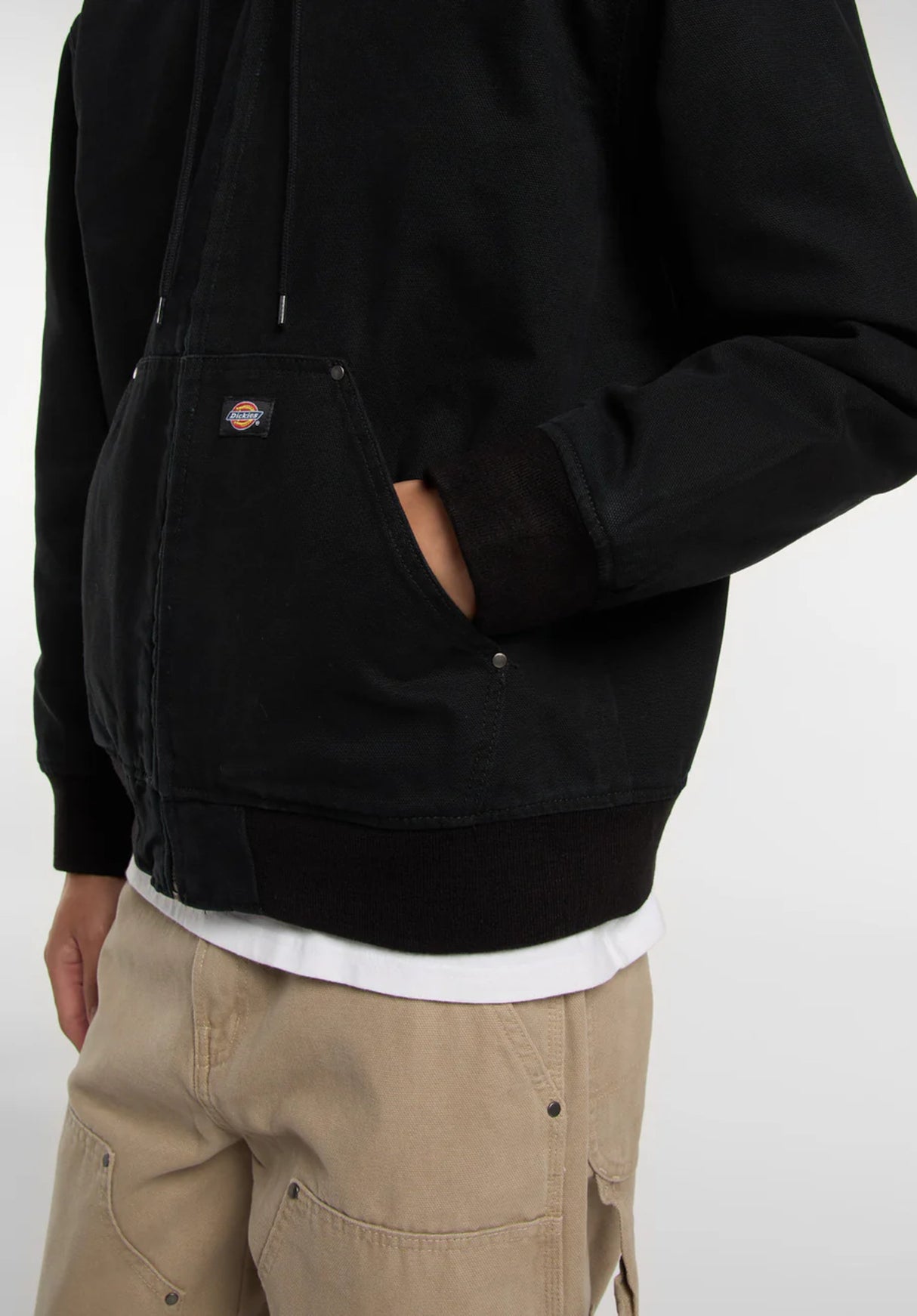 Hillman black Closeup2