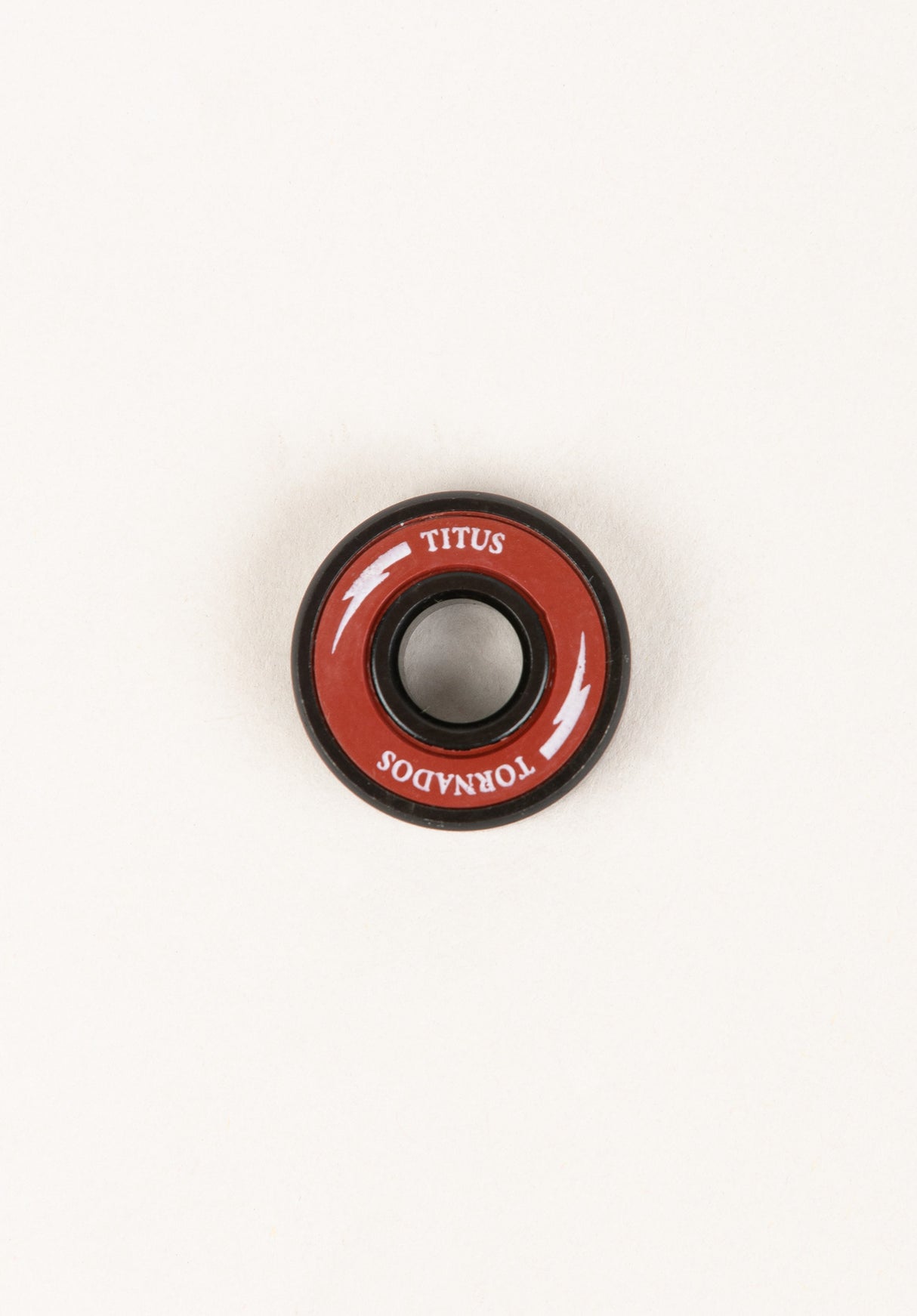 Tornados black-burgundy Closeup1