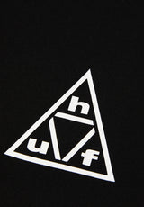 Triple Triangle black-white Closeup1