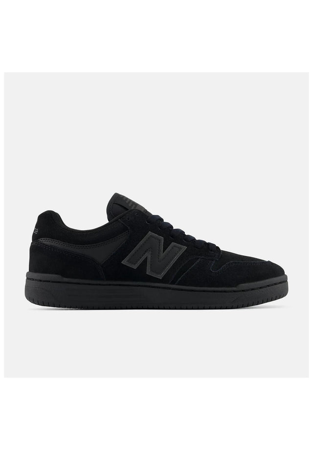 NM480 black-black Vorderansicht