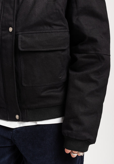 Enie black Closeup1