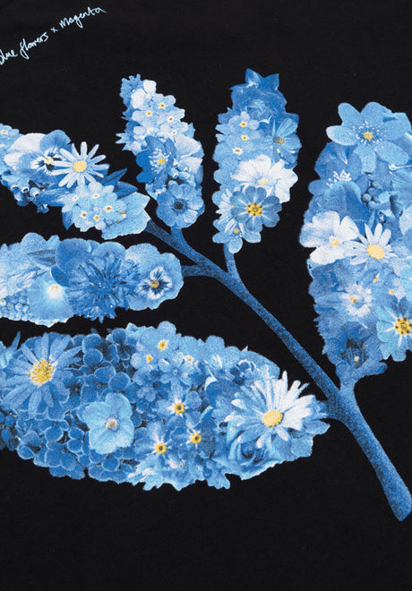 Blue Flowers Collab black Closeup1