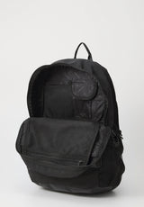 Hand Dot Emb Skatepack black Closeup1