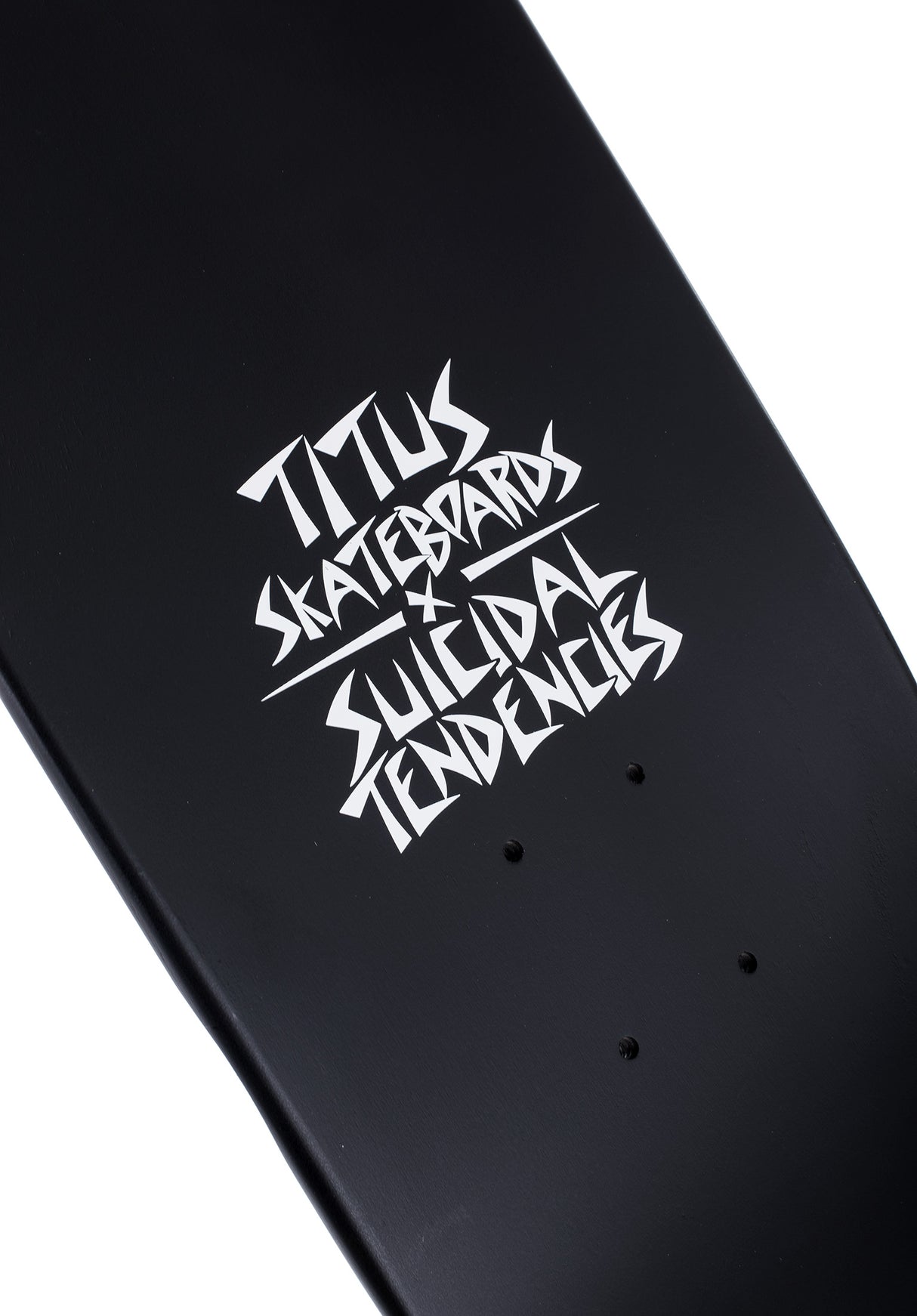 Pentagram Suicidal Collabo black-white Closeup2