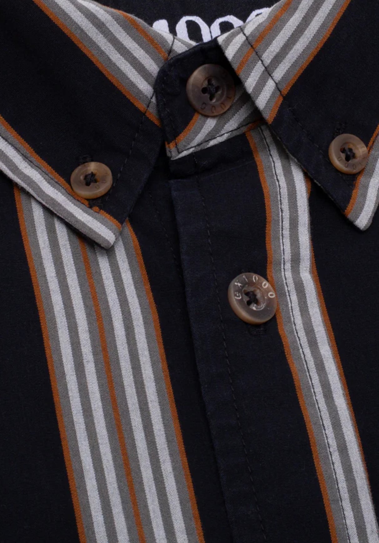 Long Sleeve Button Down black stripe Closeup1