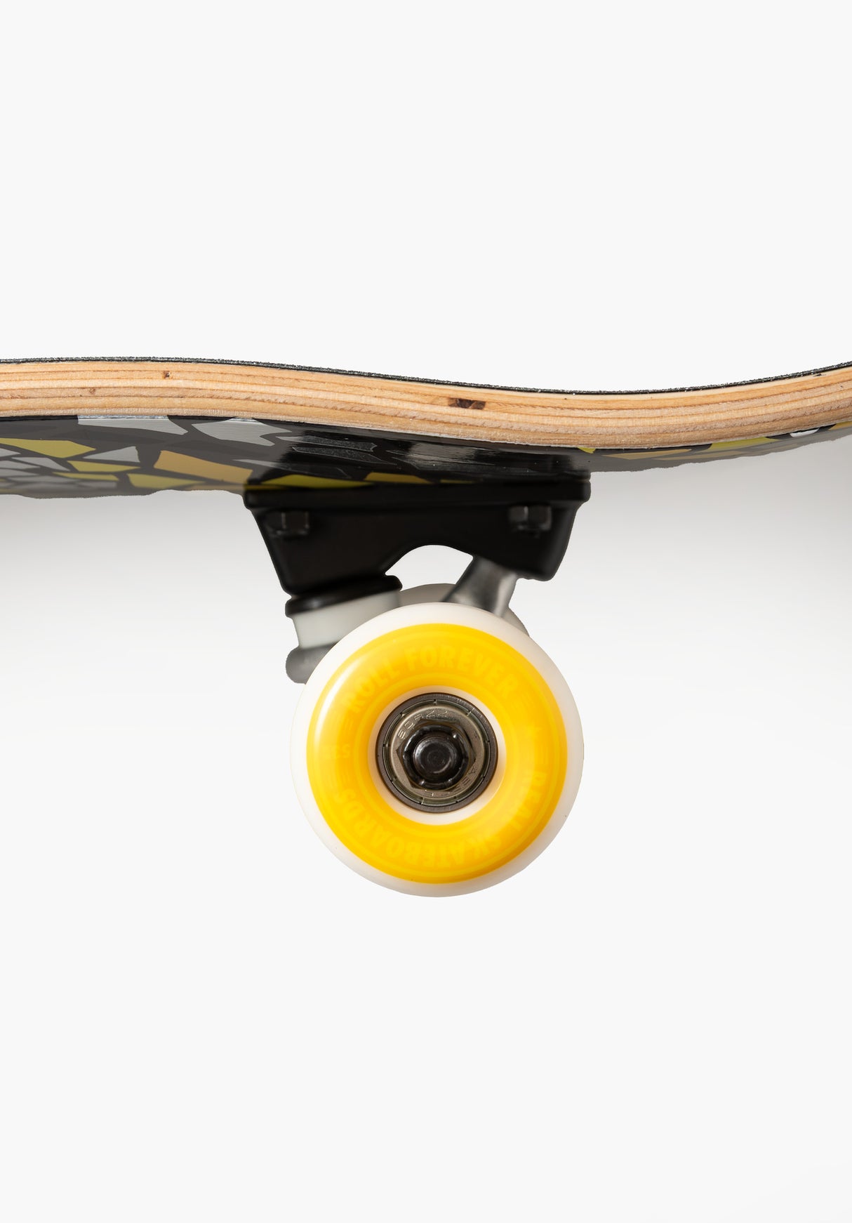 Mosaic Oval Foil yellow Closeup1