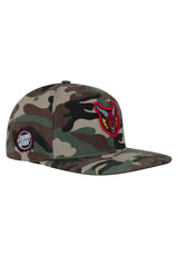 X Stranger Things Hellfire Club Snapback Structure camo Closeup1