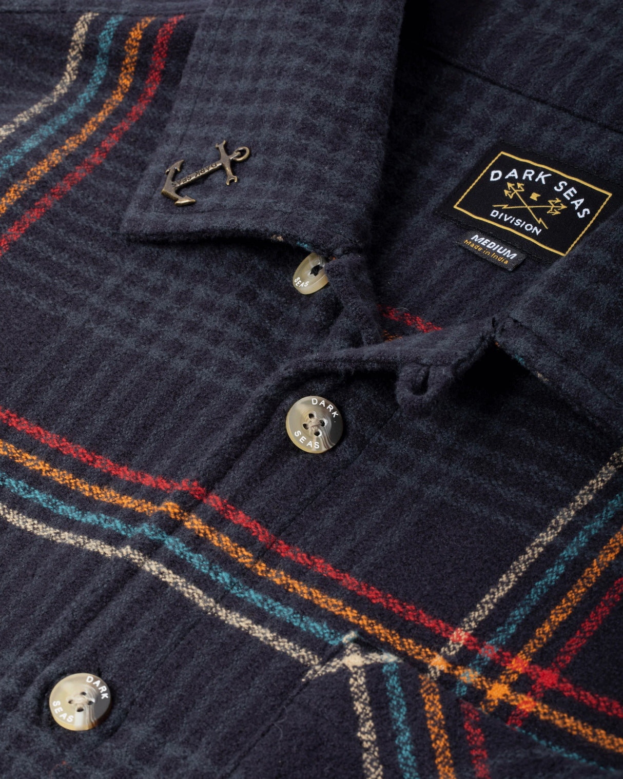 Blanton black Closeup1