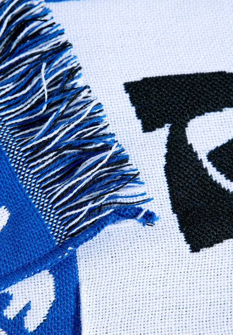 Football Scarf blue Closeup2