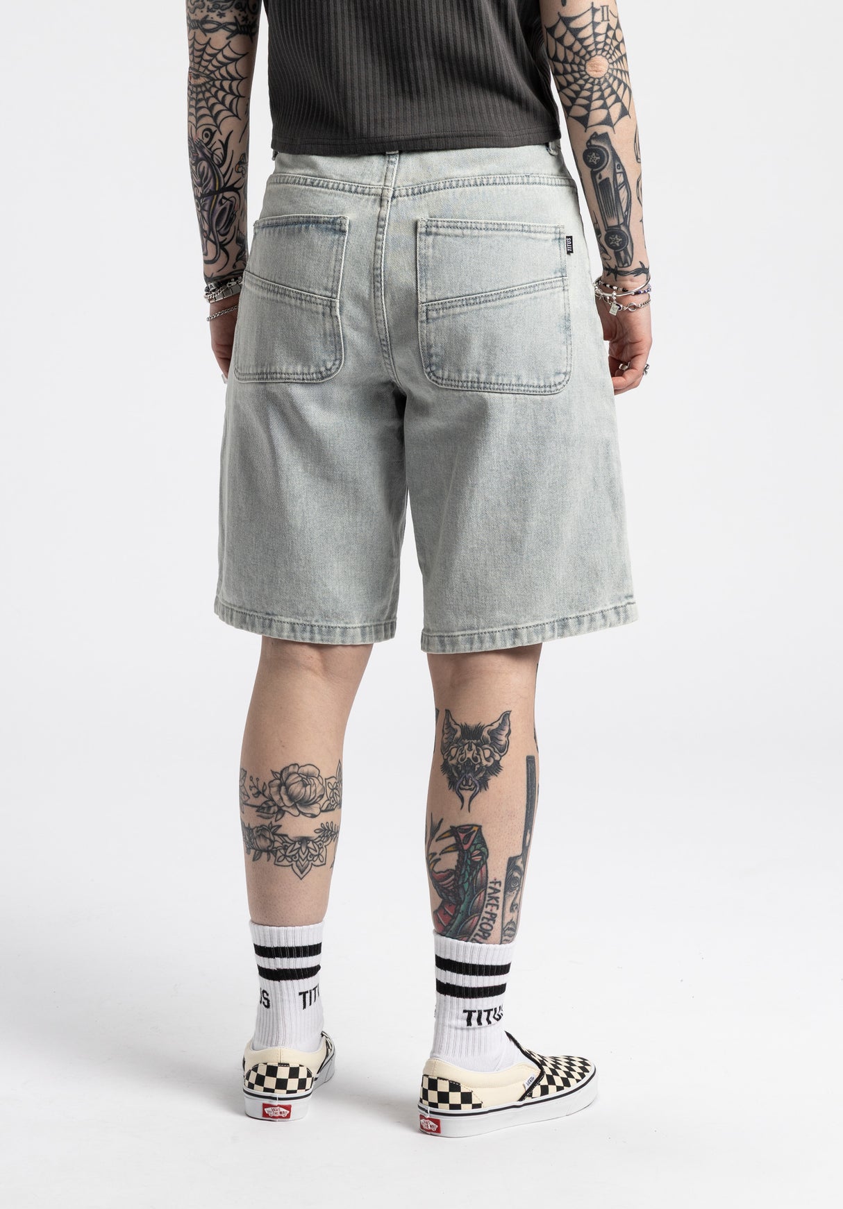 Duana icegreywashed Closeup1